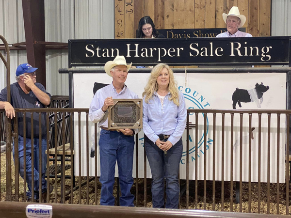 Hal Porter Awarded Silver Spur Cowbelles “Man of the Year” Award